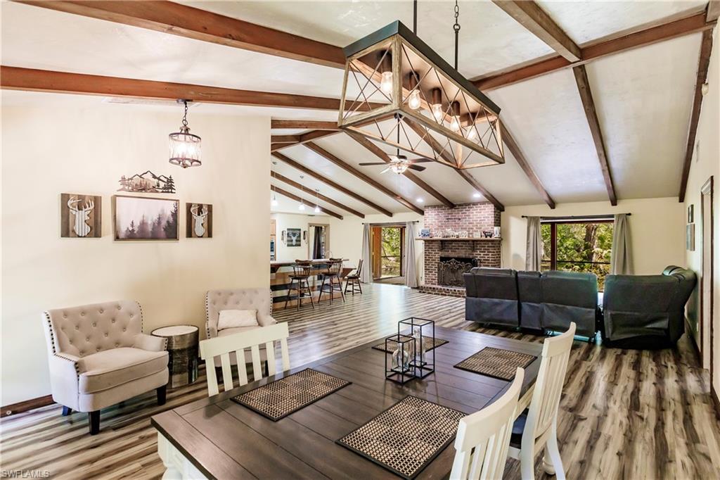 LAKE SUZY - Residential