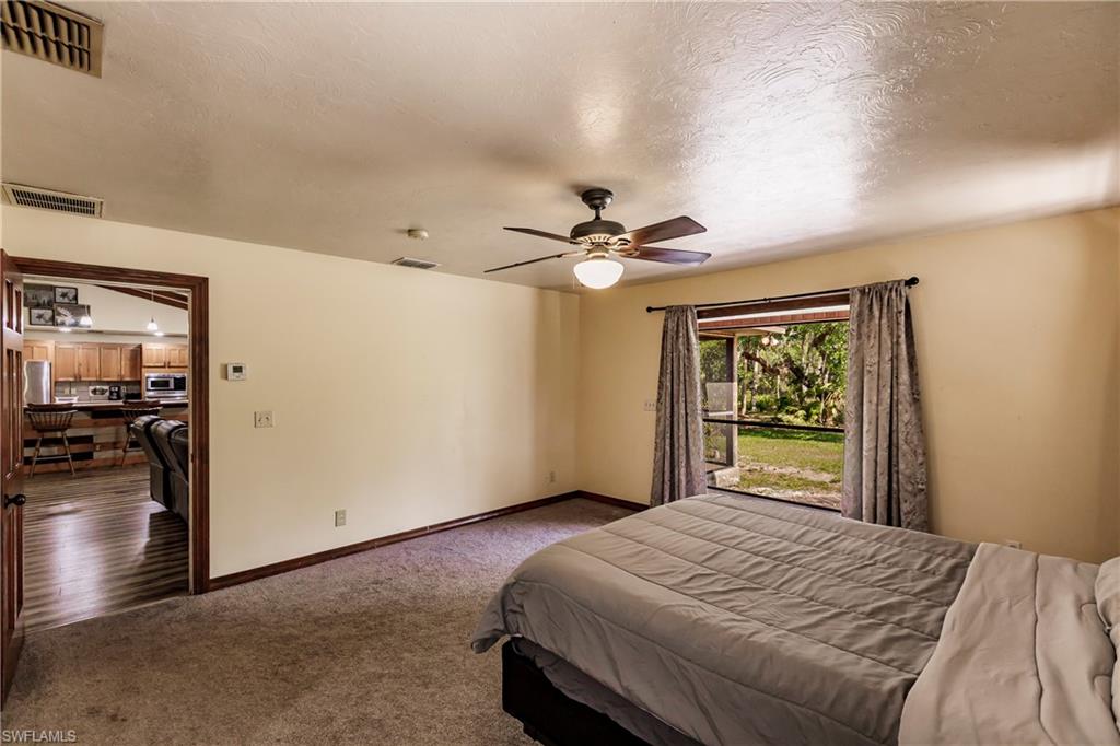 LAKE SUZY - Residential