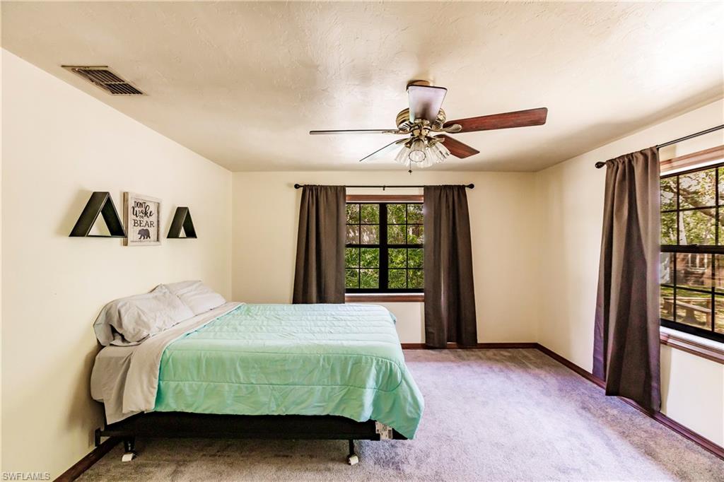 LAKE SUZY - Residential