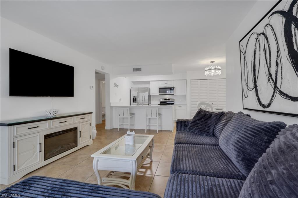 5307 Summerlin RD 708