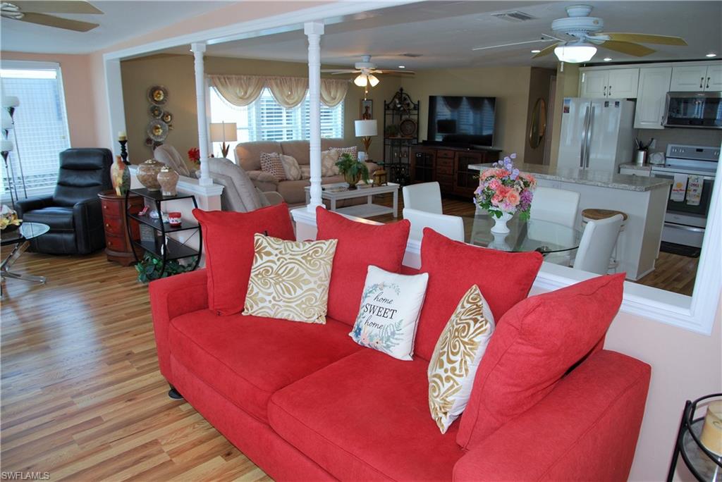 SIX LAKES COUNTRY CLUB - Residential