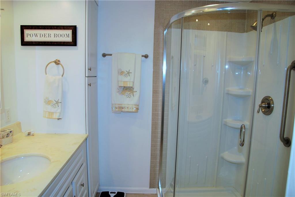 SIX LAKES COUNTRY CLUB - Residential