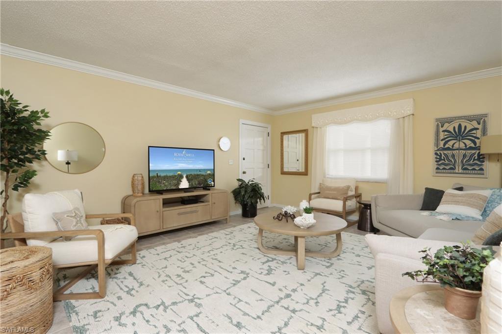 CHATELAINE - Residential Lease