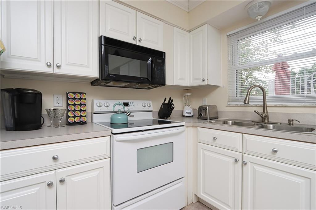 CHATELAINE - Residential Lease