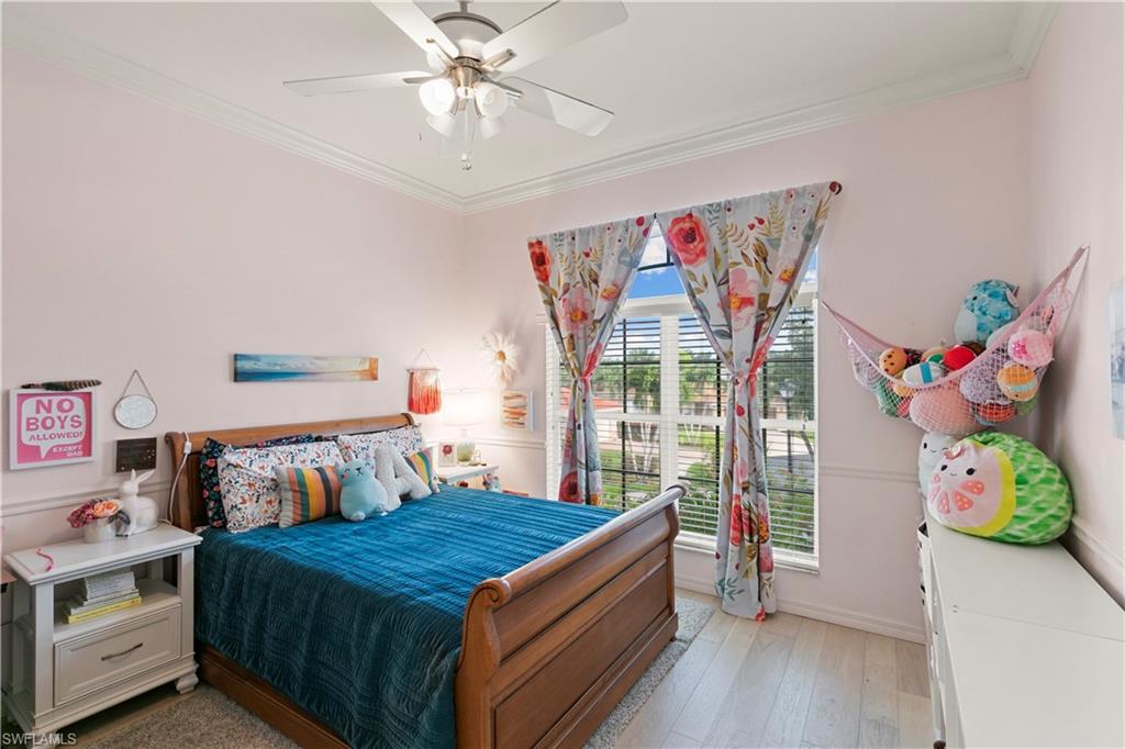 LAUREL LAKES - Residential