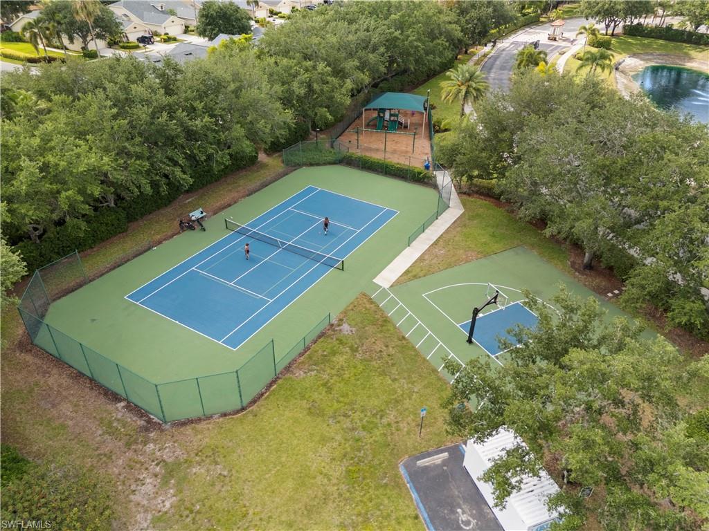 LAUREL LAKES - Residential