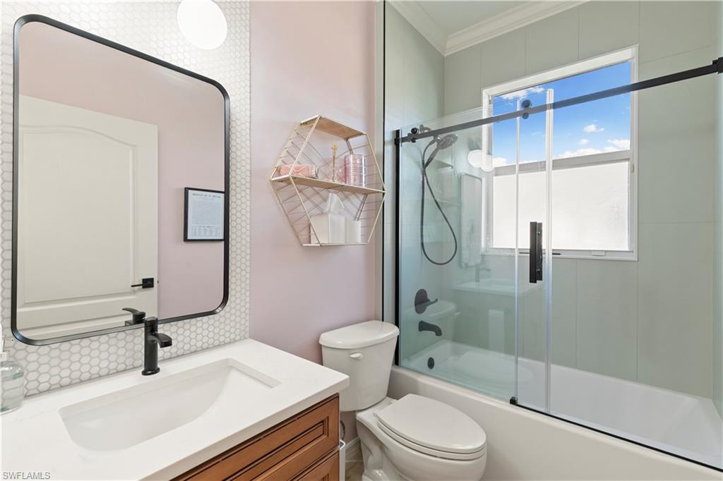 LAUREL LAKES - Residential