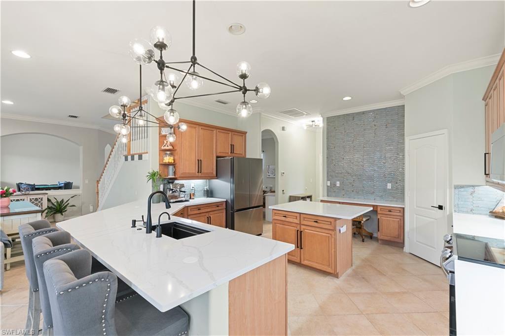 LAUREL LAKES - Residential