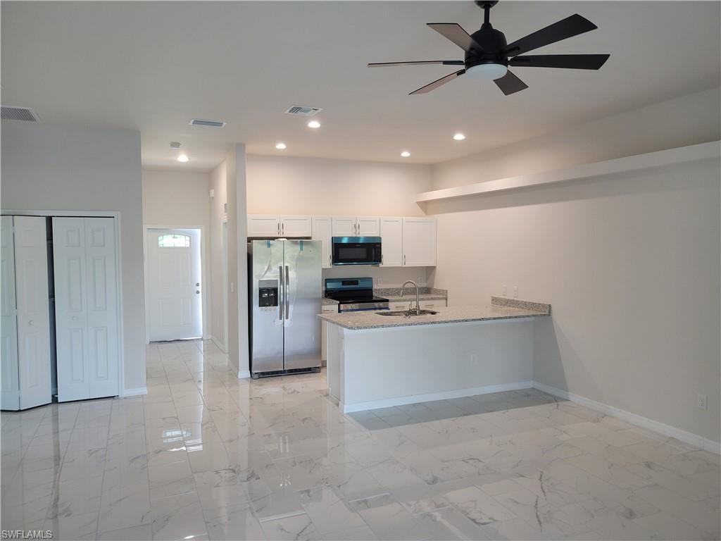 CAPE CORAL - Residential Lease