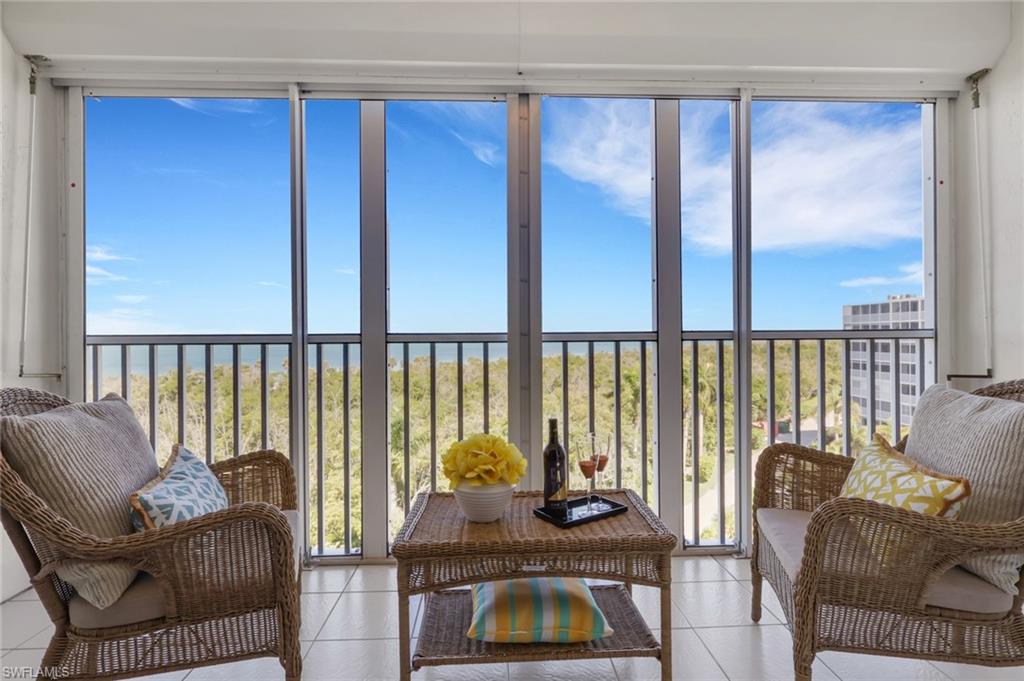 VANDERBILT TOWERS - Residential