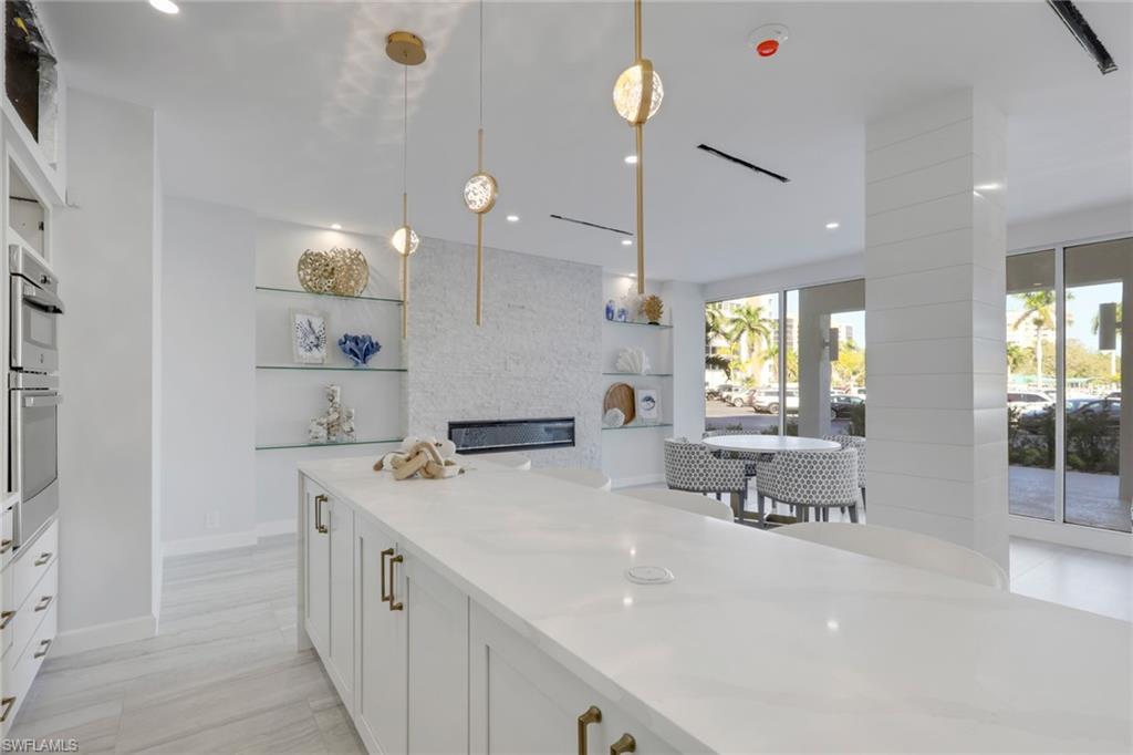 VANDERBILT TOWERS - Residential