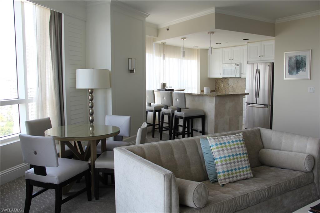 COLLINS - Residential