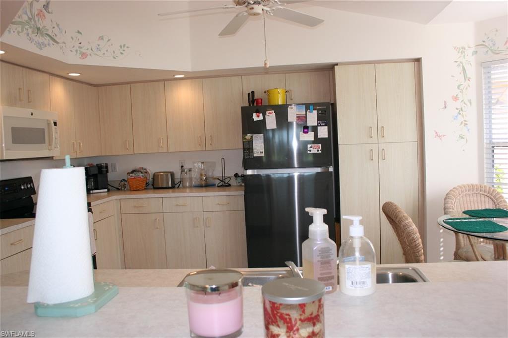 DEL VERA COUNTRY CLUB - Residential Lease