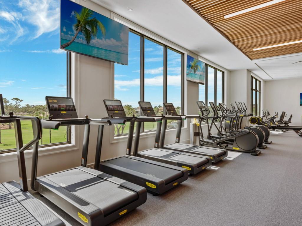 HIDEAWAY BEACH - Land