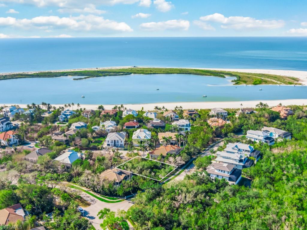 HIDEAWAY BEACH - Land