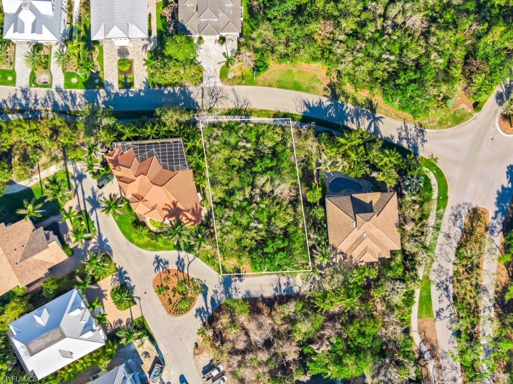 HIDEAWAY BEACH - Land