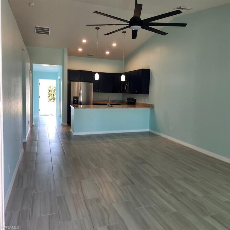 CHARLOTTE SHORES - Residential Lease