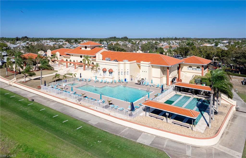 SABAL SPRINGS GOLF AND RACQUET CLUB - Residential