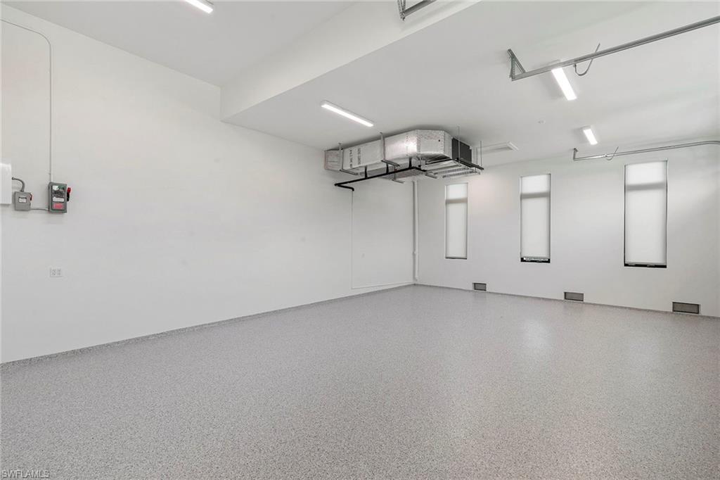 NAPLES PARK - Residential