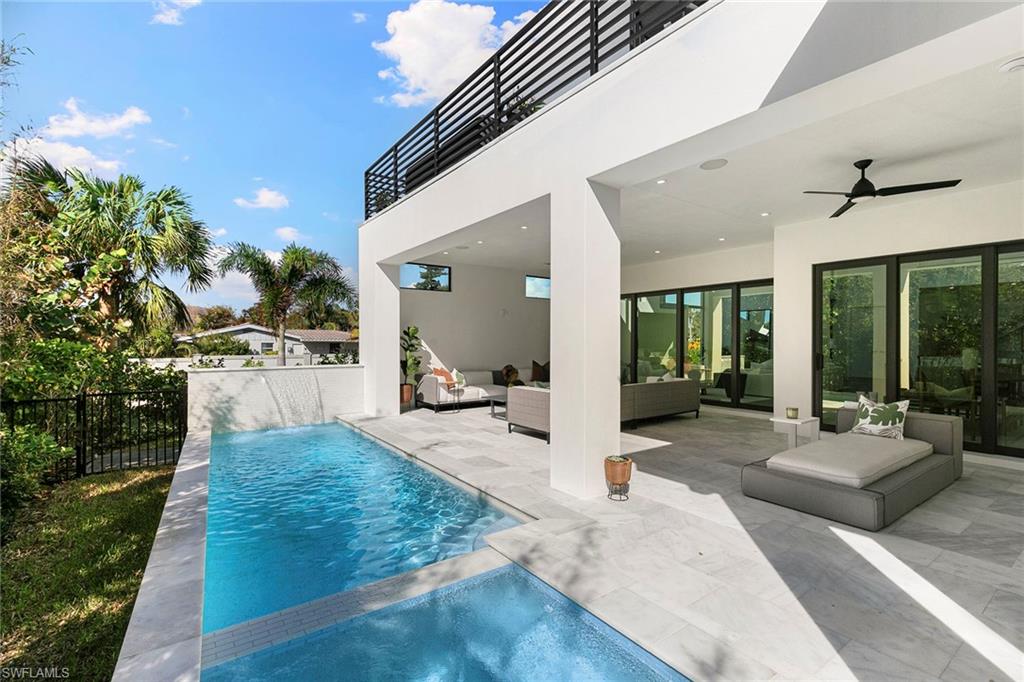 NAPLES PARK - Residential