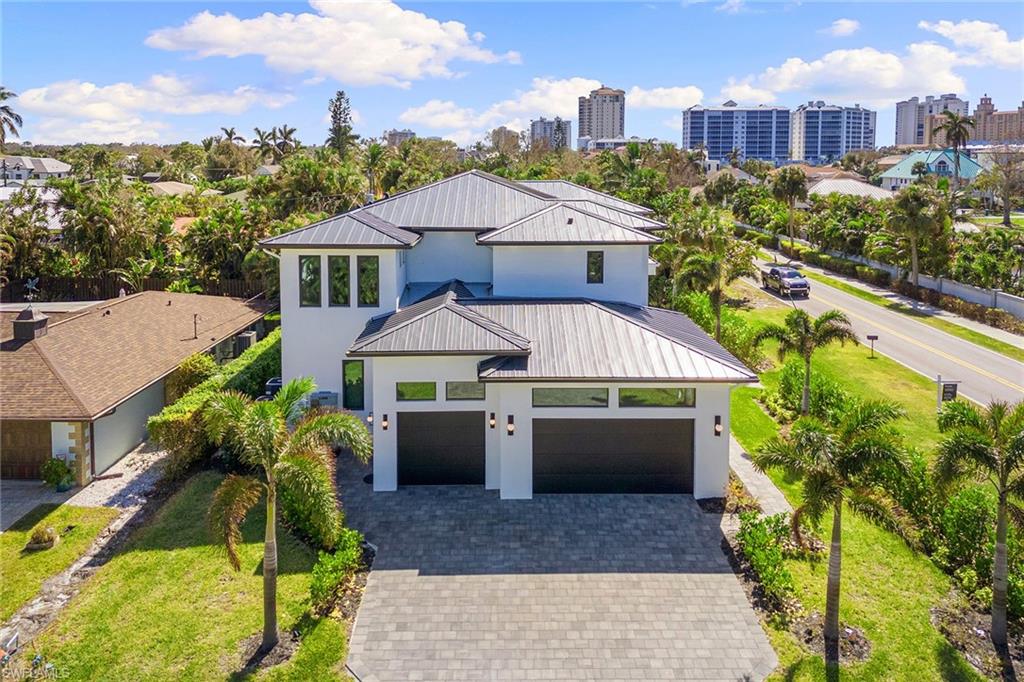 NAPLES PARK - Residential