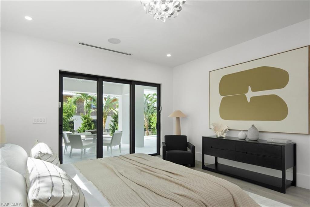 NAPLES PARK - Residential