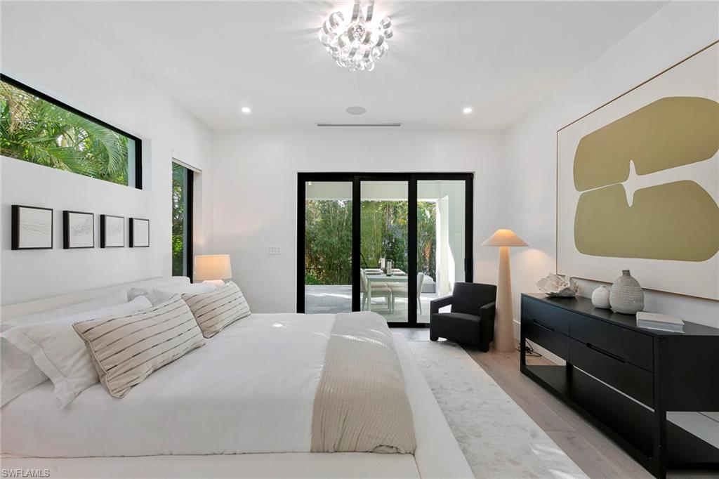 NAPLES PARK - Residential