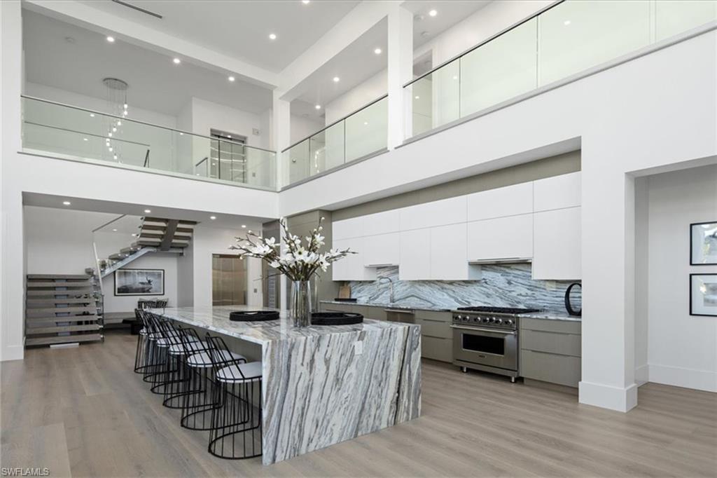 NAPLES PARK - Residential