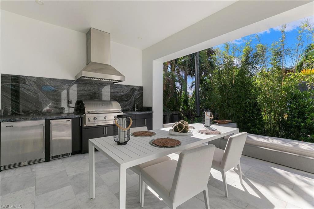 NAPLES PARK - Residential