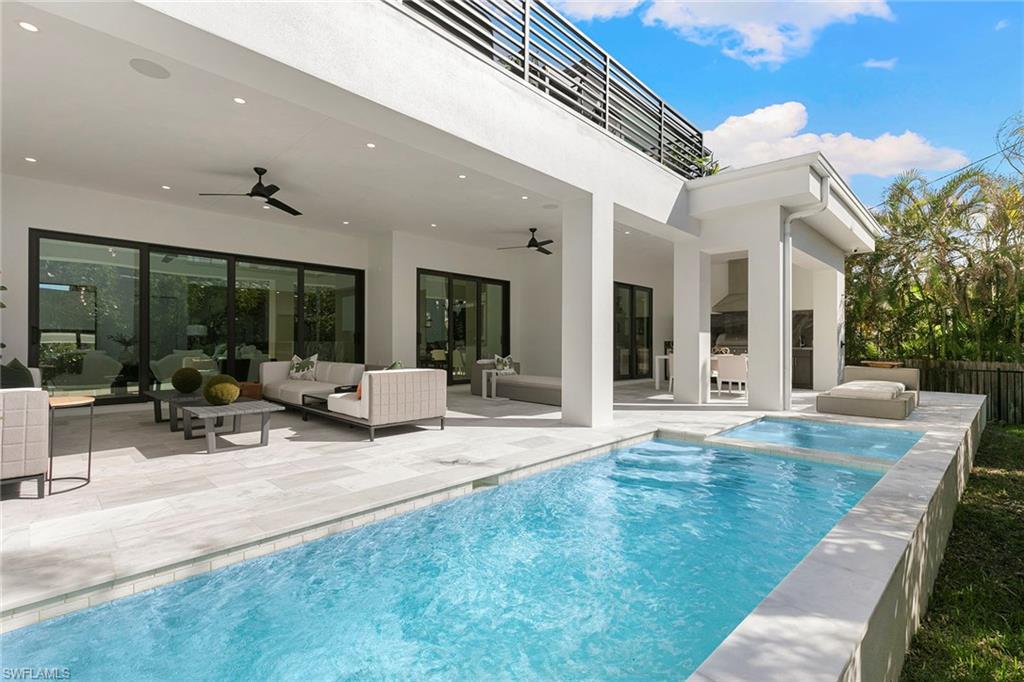 NAPLES PARK - Residential