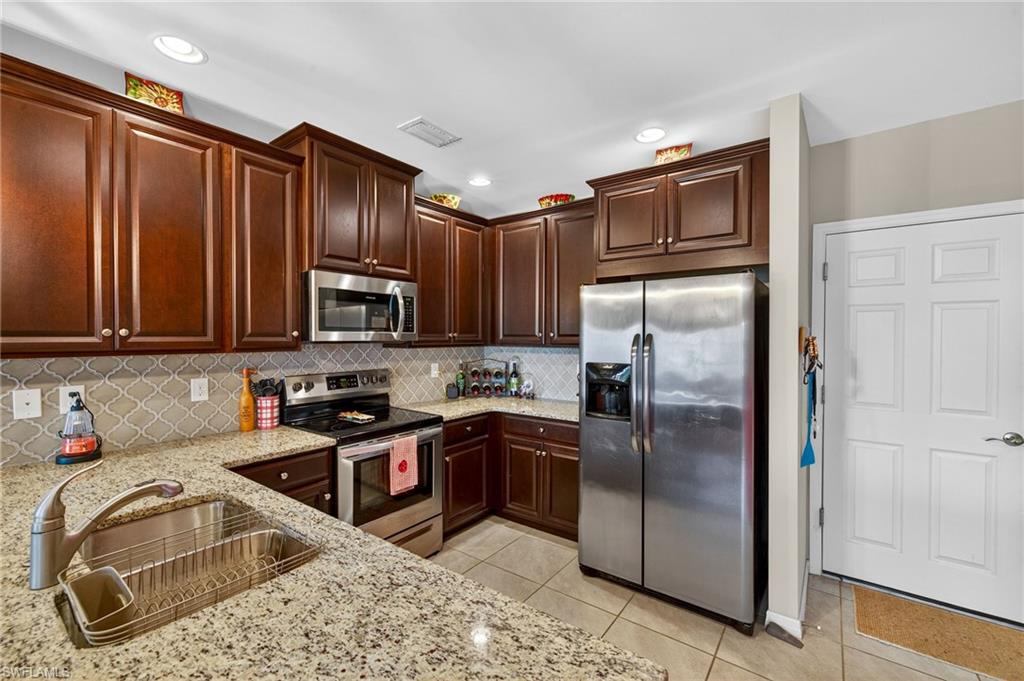 HAMMOCK COVE - Residential