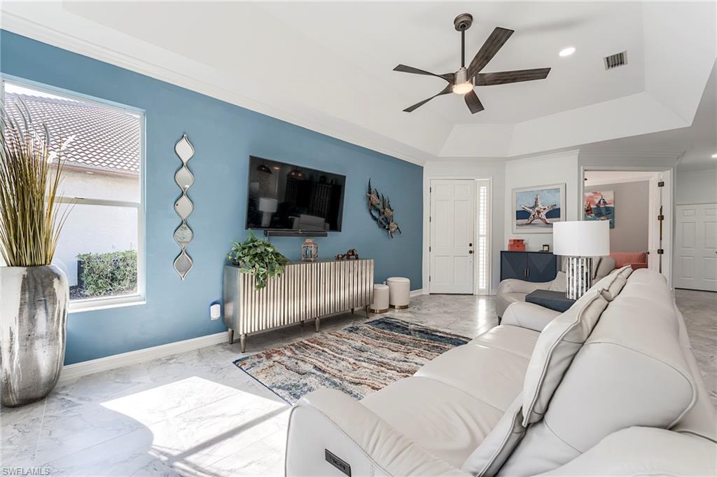 8535 Fairway Bend DR