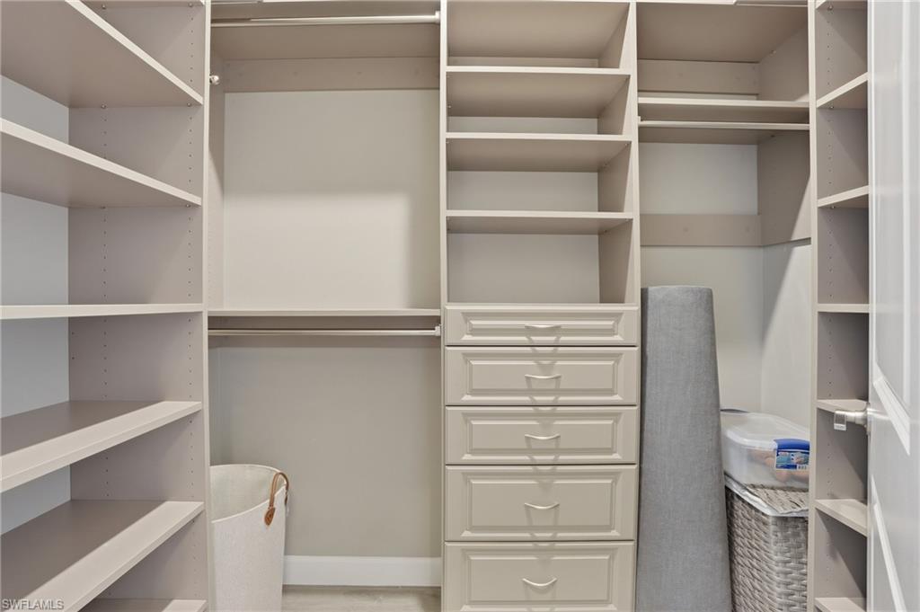 VERDANA VILLAGE - Residential