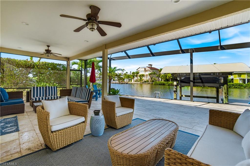 IMPERIAL SHORES - Residential