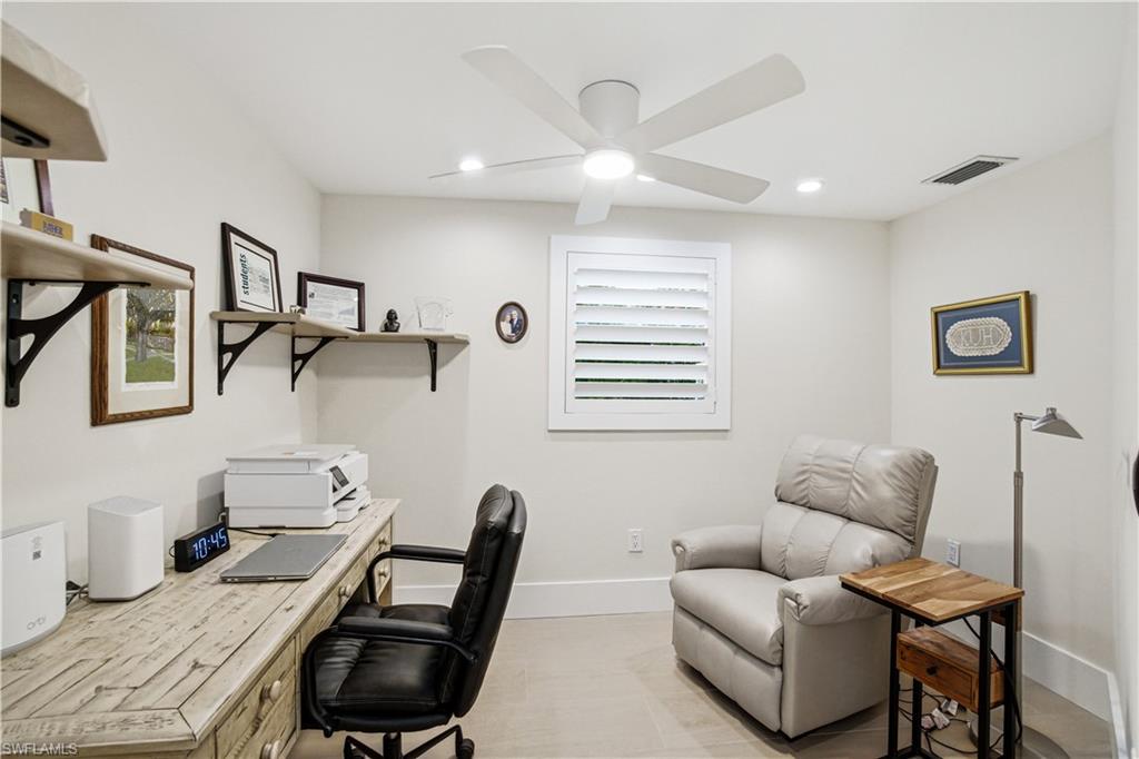 IMPERIAL SHORES - Residential