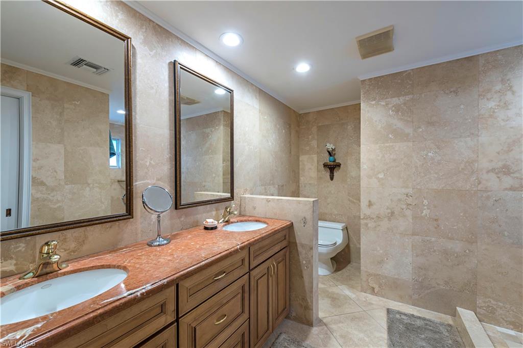 ROYAL HARBOR - Residential