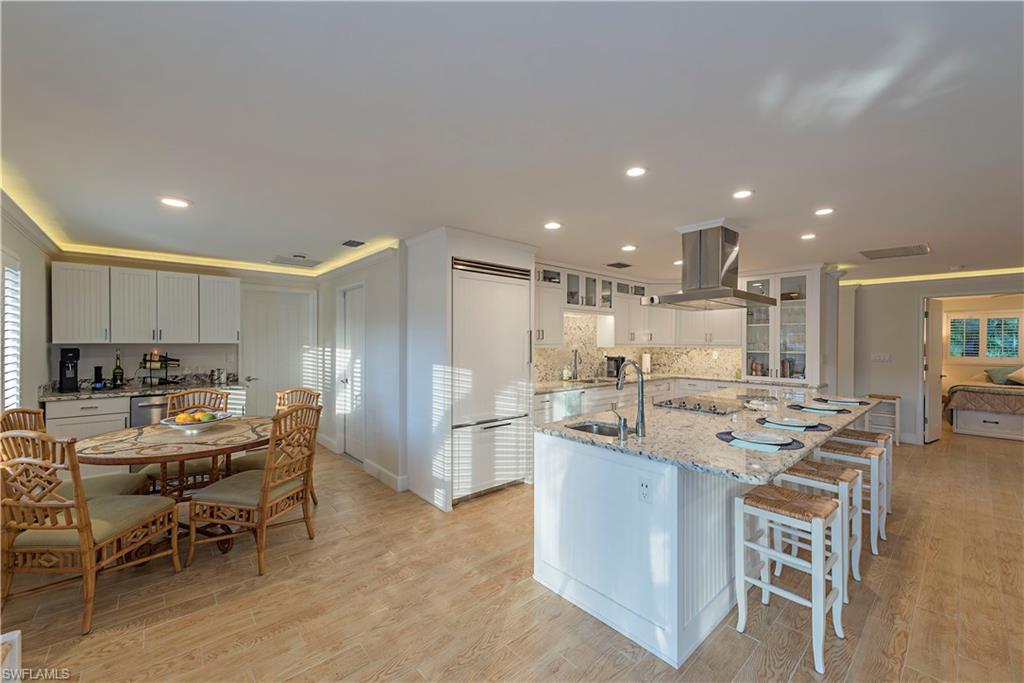 ROYAL HARBOR - Residential