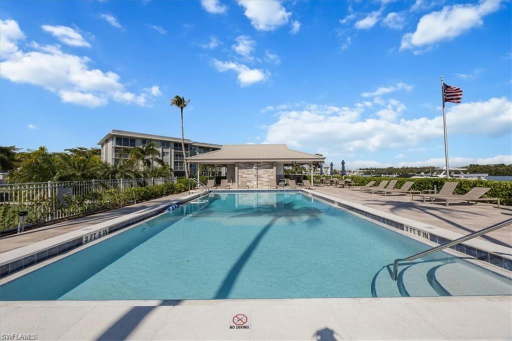 MARINERS COVE - Residential Lease