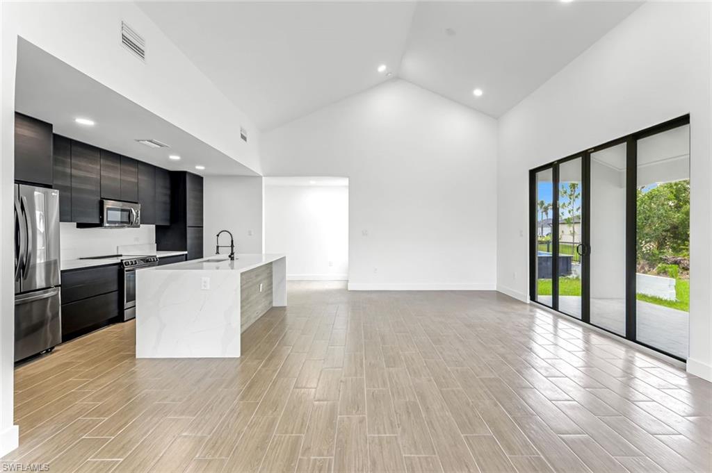 PORT CHARLOTTE - Residential