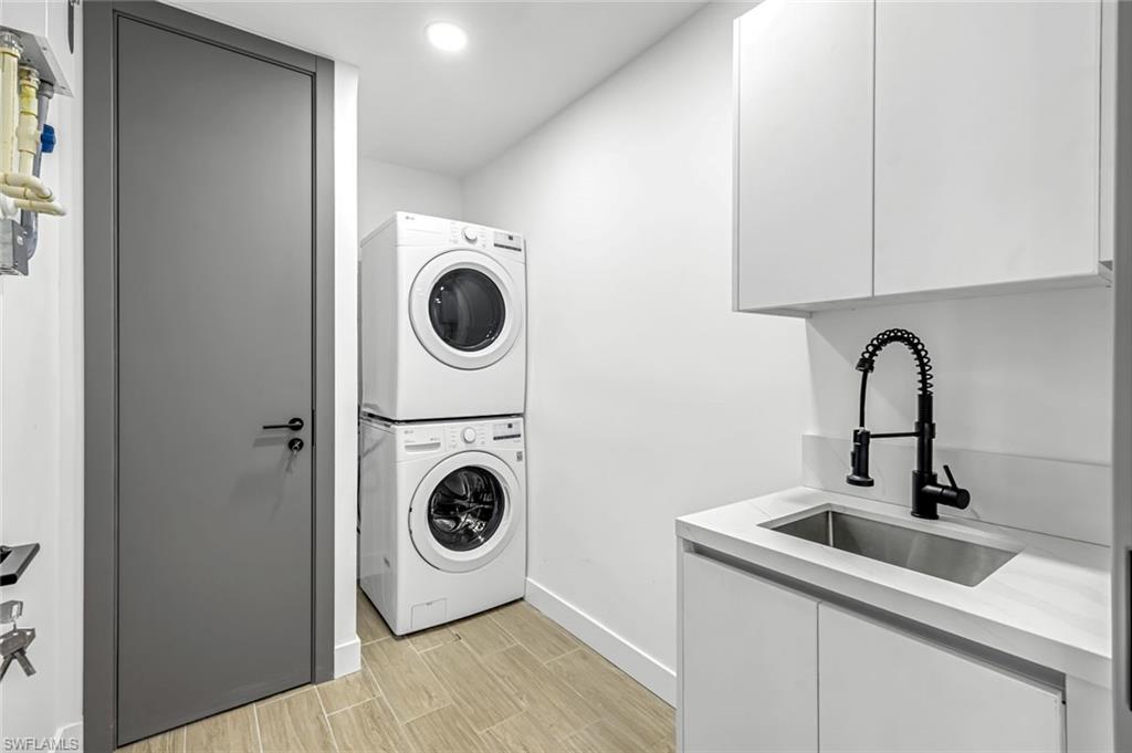 PORT CHARLOTTE - Residential