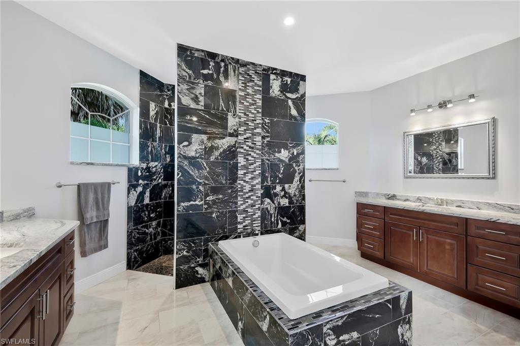 YACHT CLUB - Residential