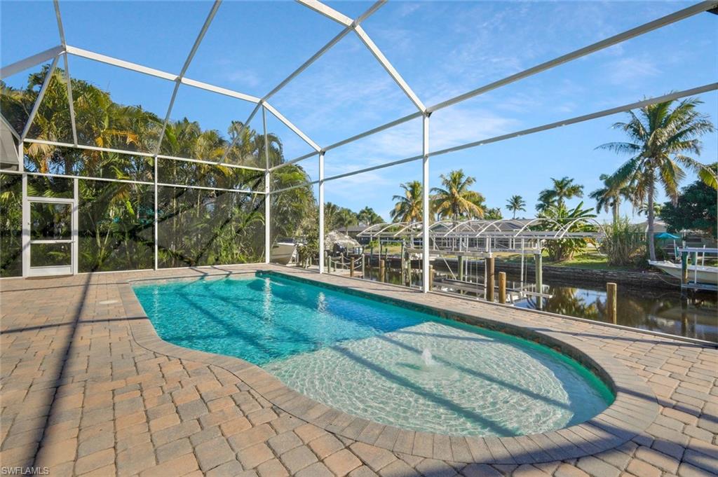 YACHT CLUB - Residential