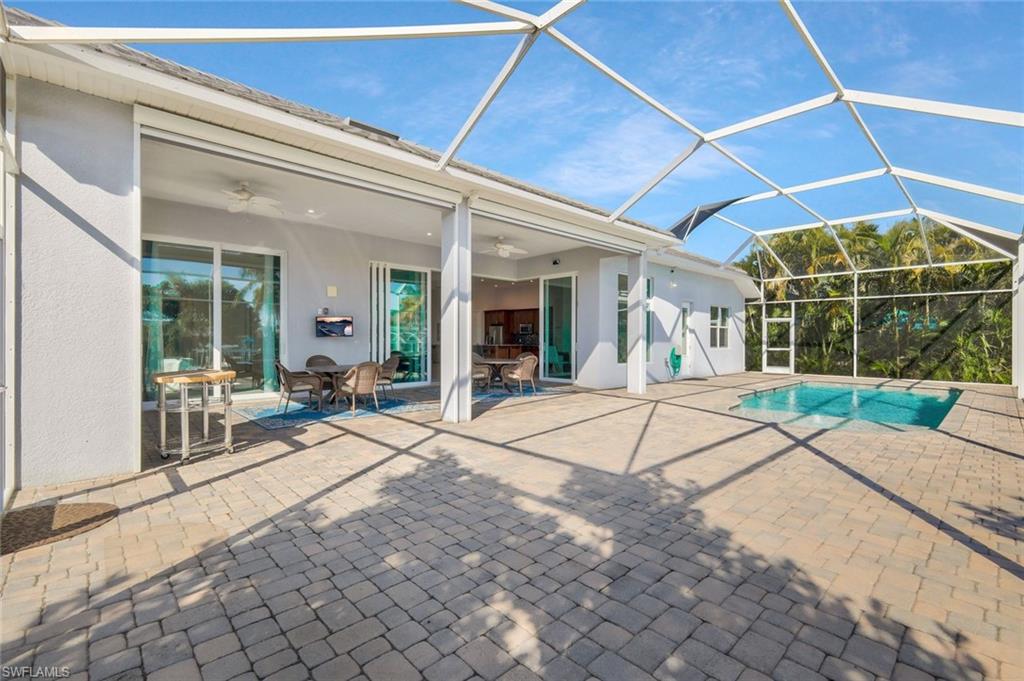 YACHT CLUB - Residential