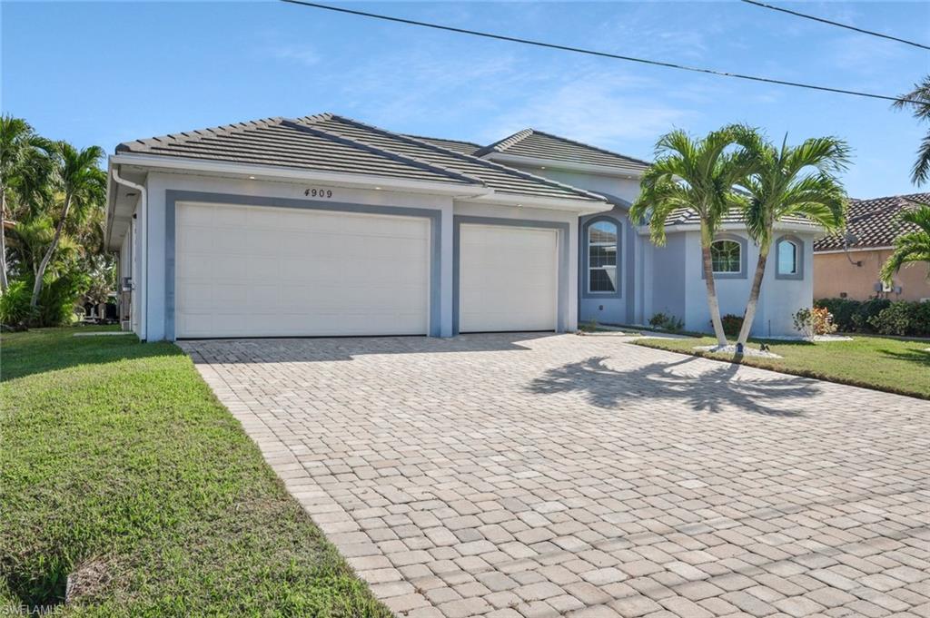 YACHT CLUB - Residential