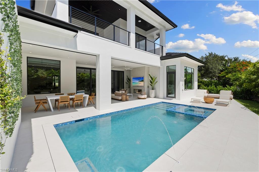 LAKE PARK - Residential