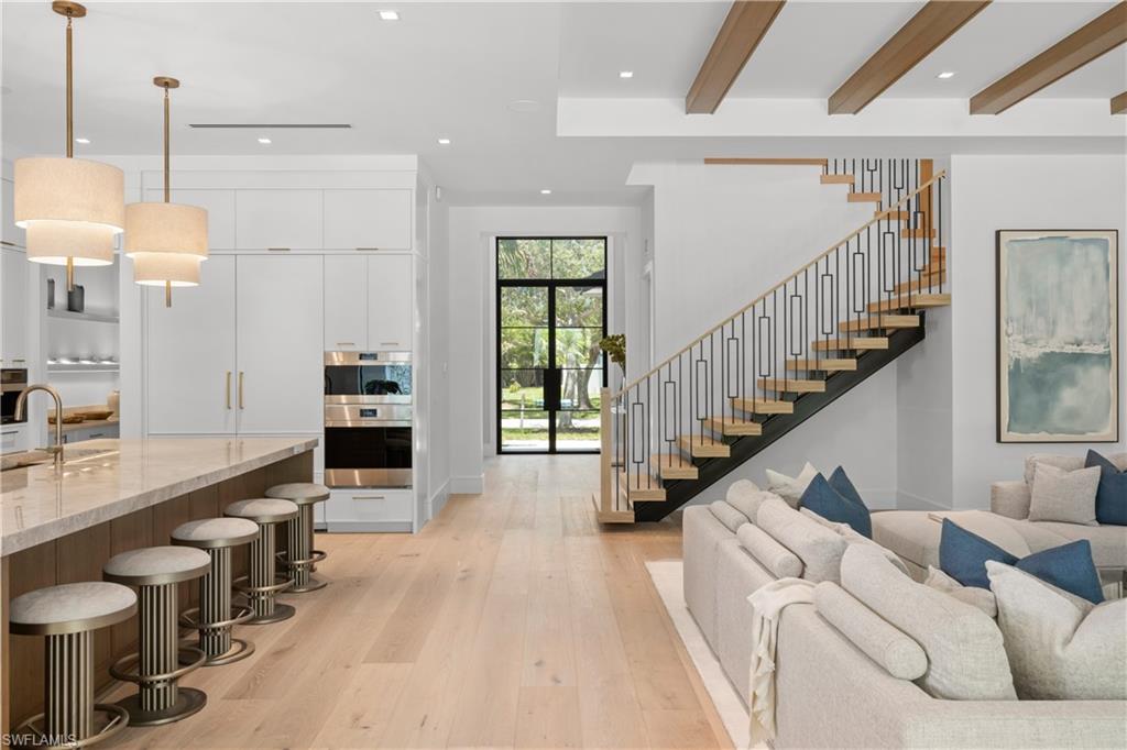 LAKE PARK - Residential