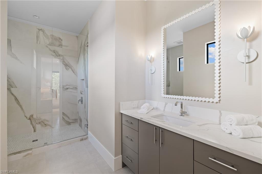 LAKE PARK - Residential