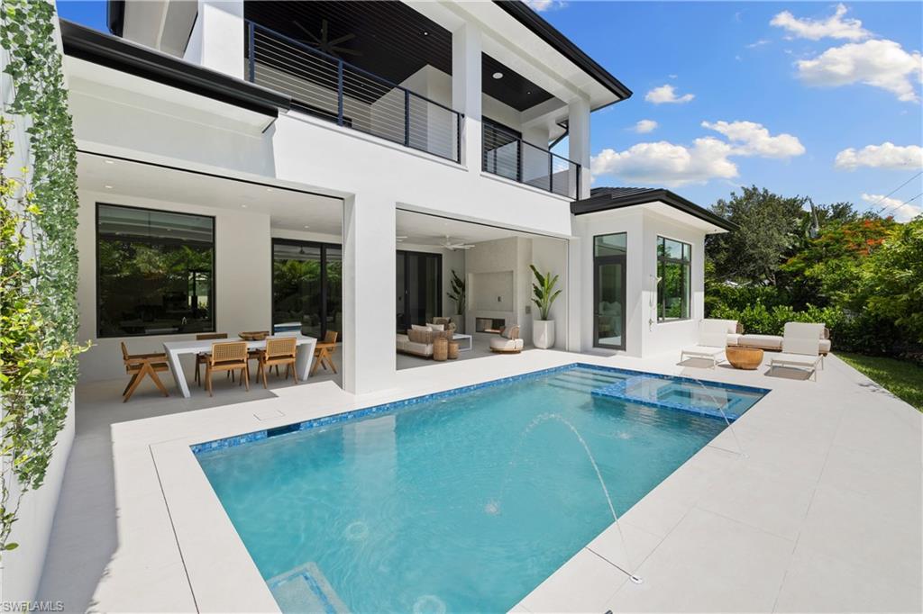 LAKE PARK - Residential