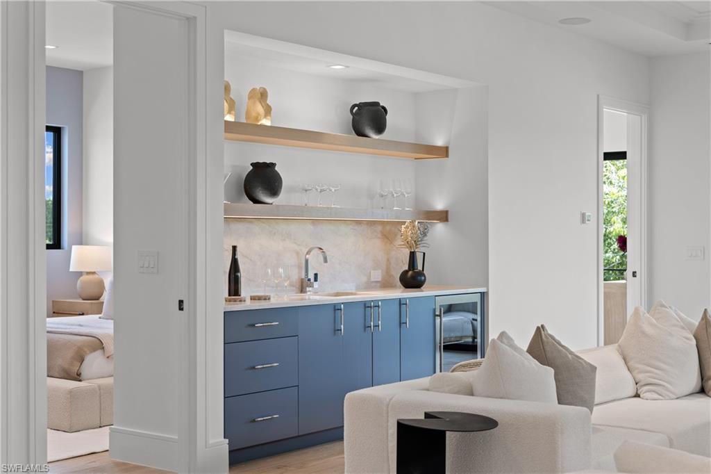 LAKE PARK - Residential