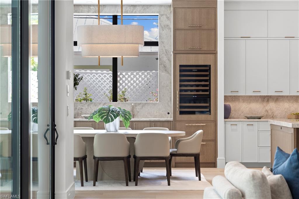 LAKE PARK - Residential